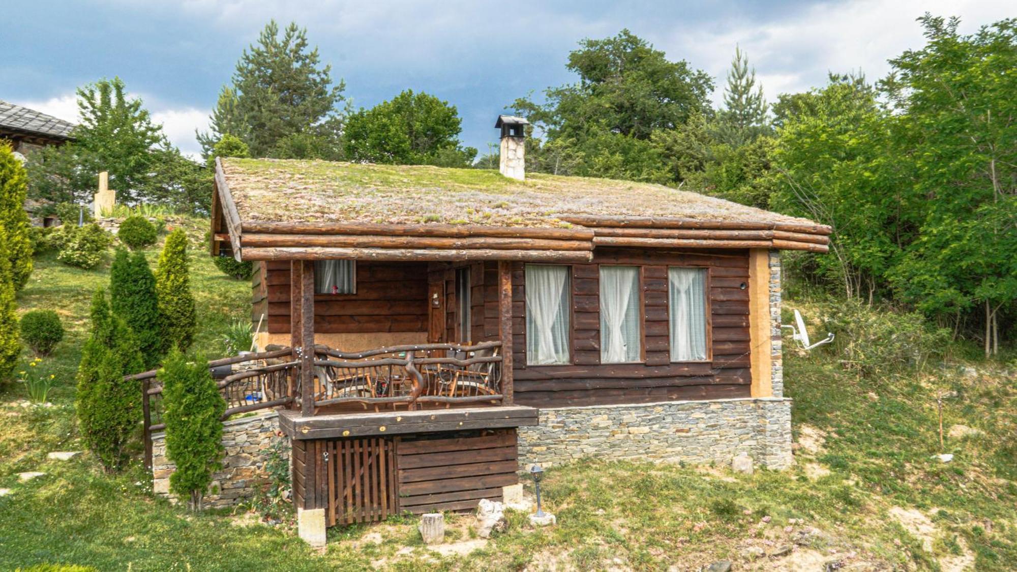 Панорама хаус Лещен и еко къщи Дървена и Землянка Экстерьер фото